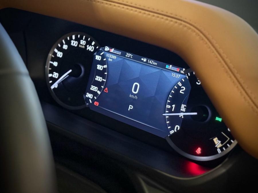 DEFENDER 90 P300 - Image 8